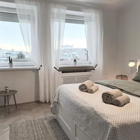 Lejlighed New In The Heart Of The Old Town Bratislava