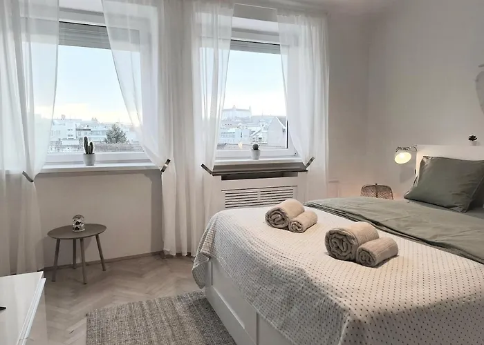 شقة New In The Heart Of The Old Town براتسيلافا