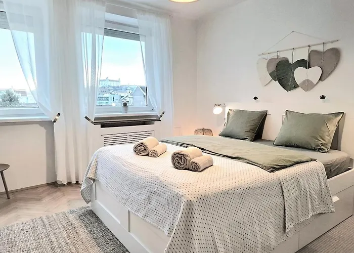 New In The Heart Of The Old Town Pozsony